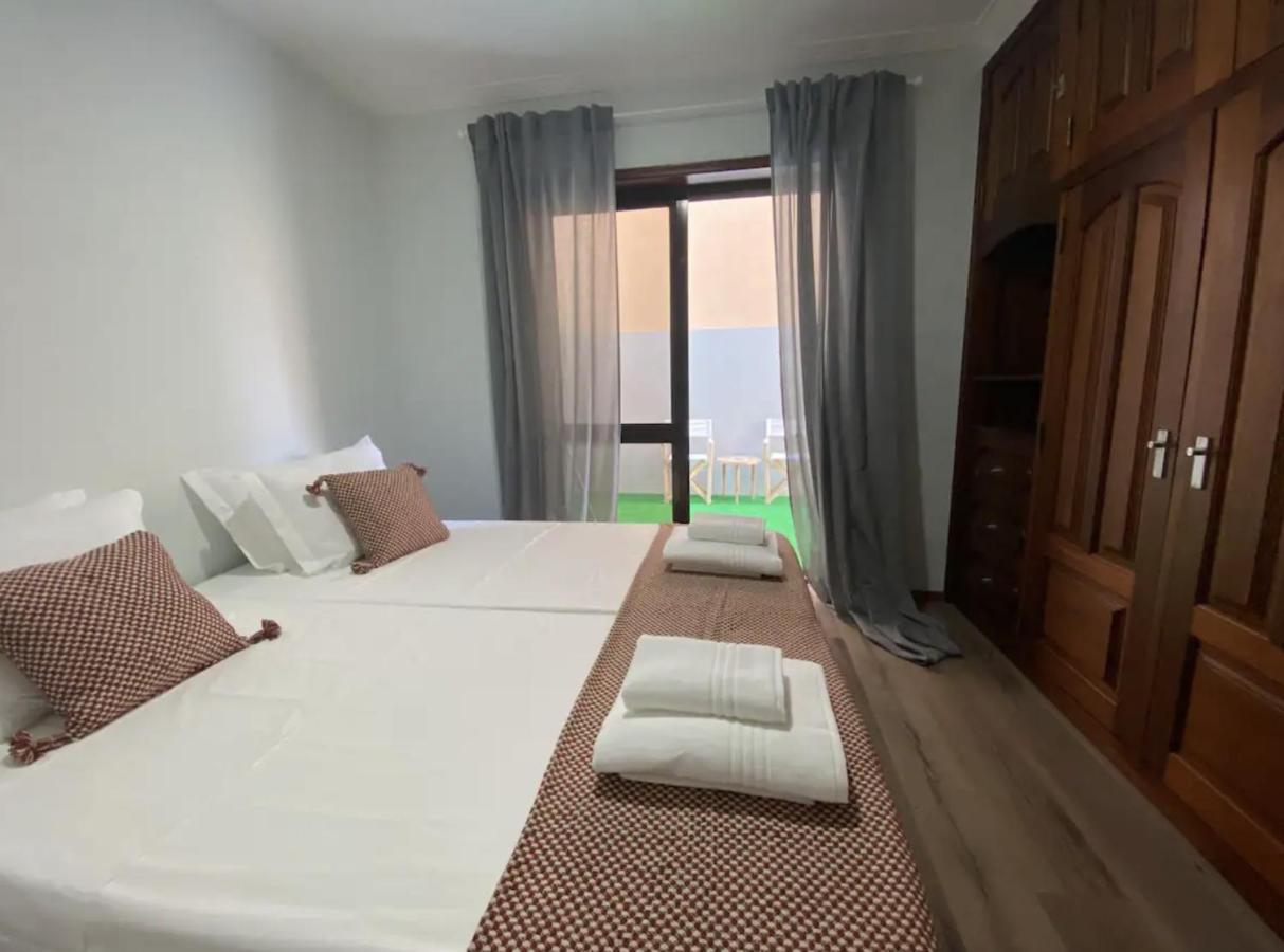 Amare Guest House Ovar Exterior photo
